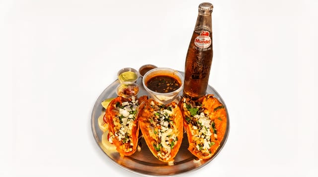 Red Quesotaco Combo (with Consomé).